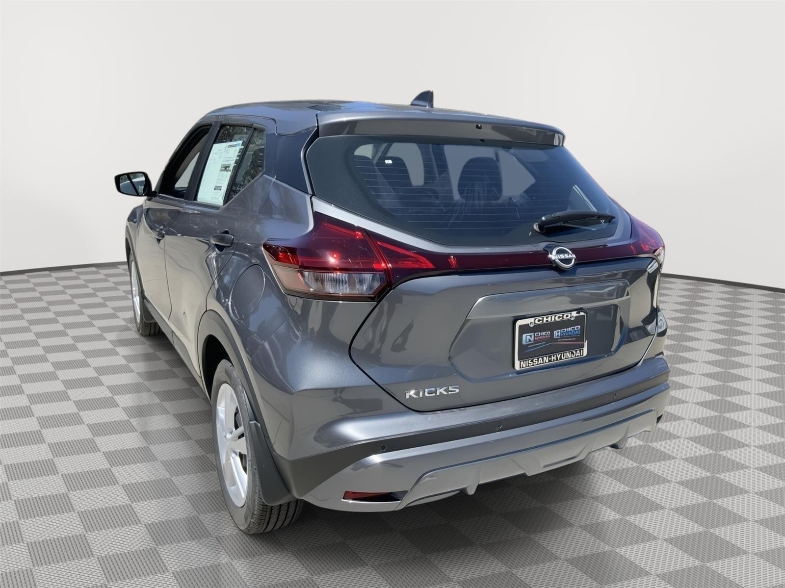 2025 Nissan Kicks Play S