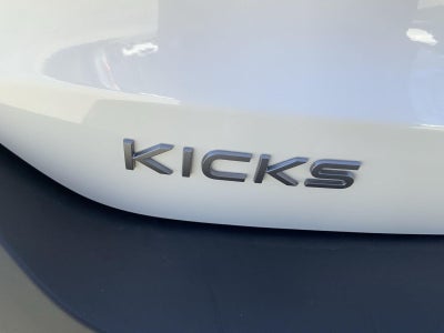 2025 Nissan Kicks SV