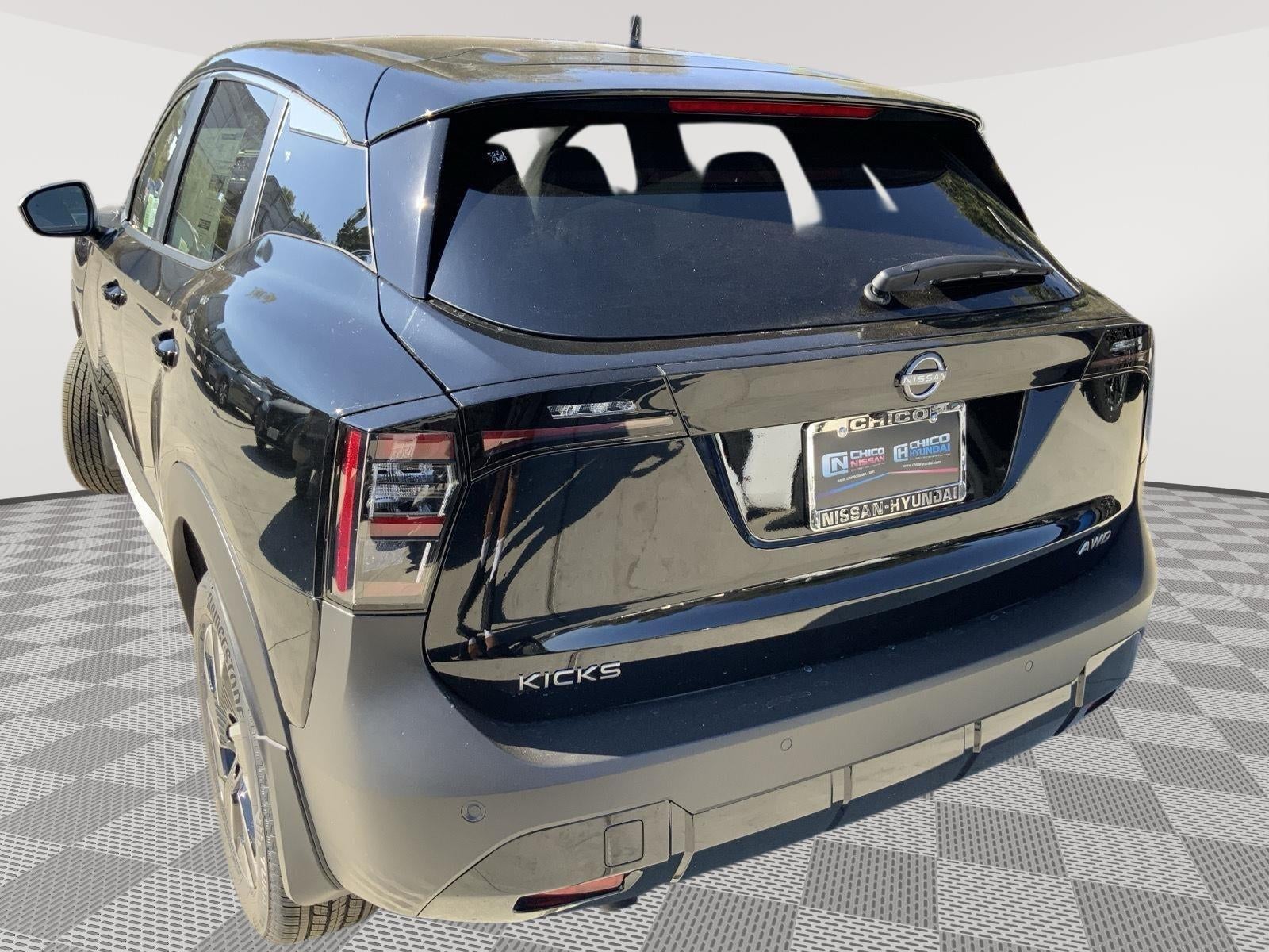 2025 Nissan Kicks SV