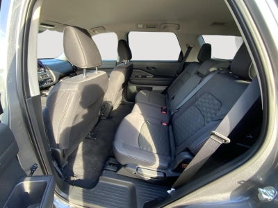 2025 Nissan Pathfinder S