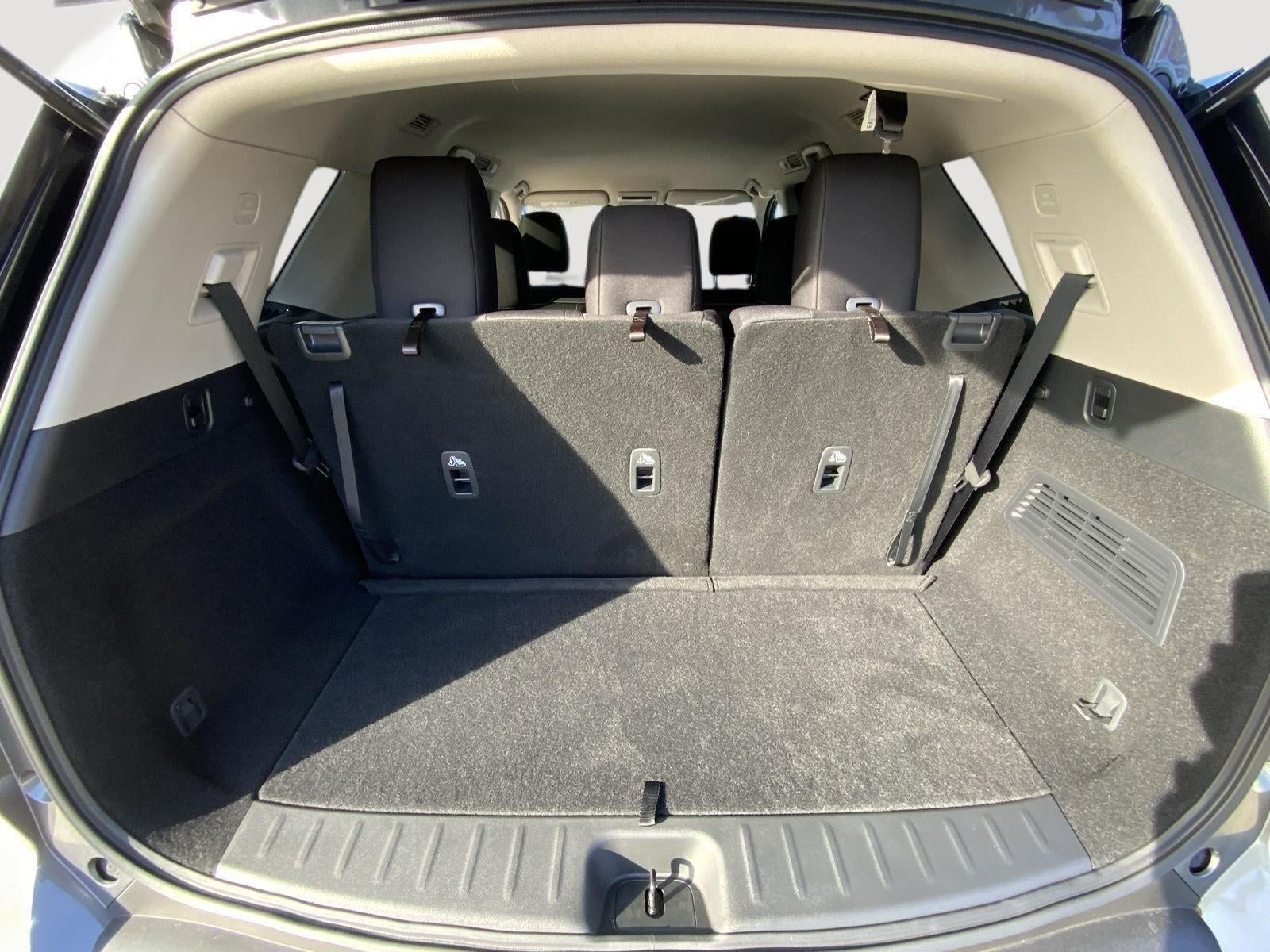 2025 Nissan Pathfinder S