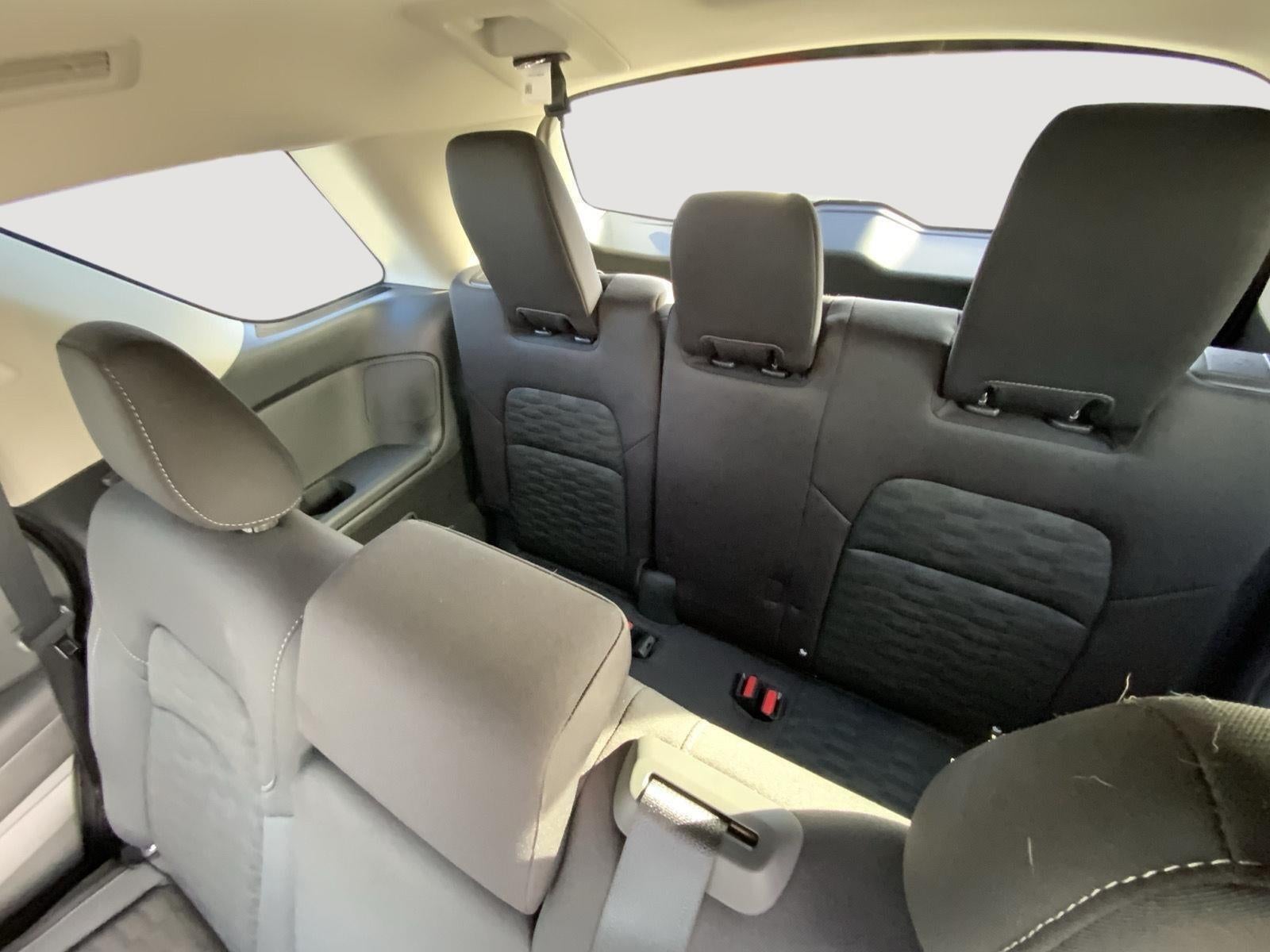 2025 Nissan Pathfinder S