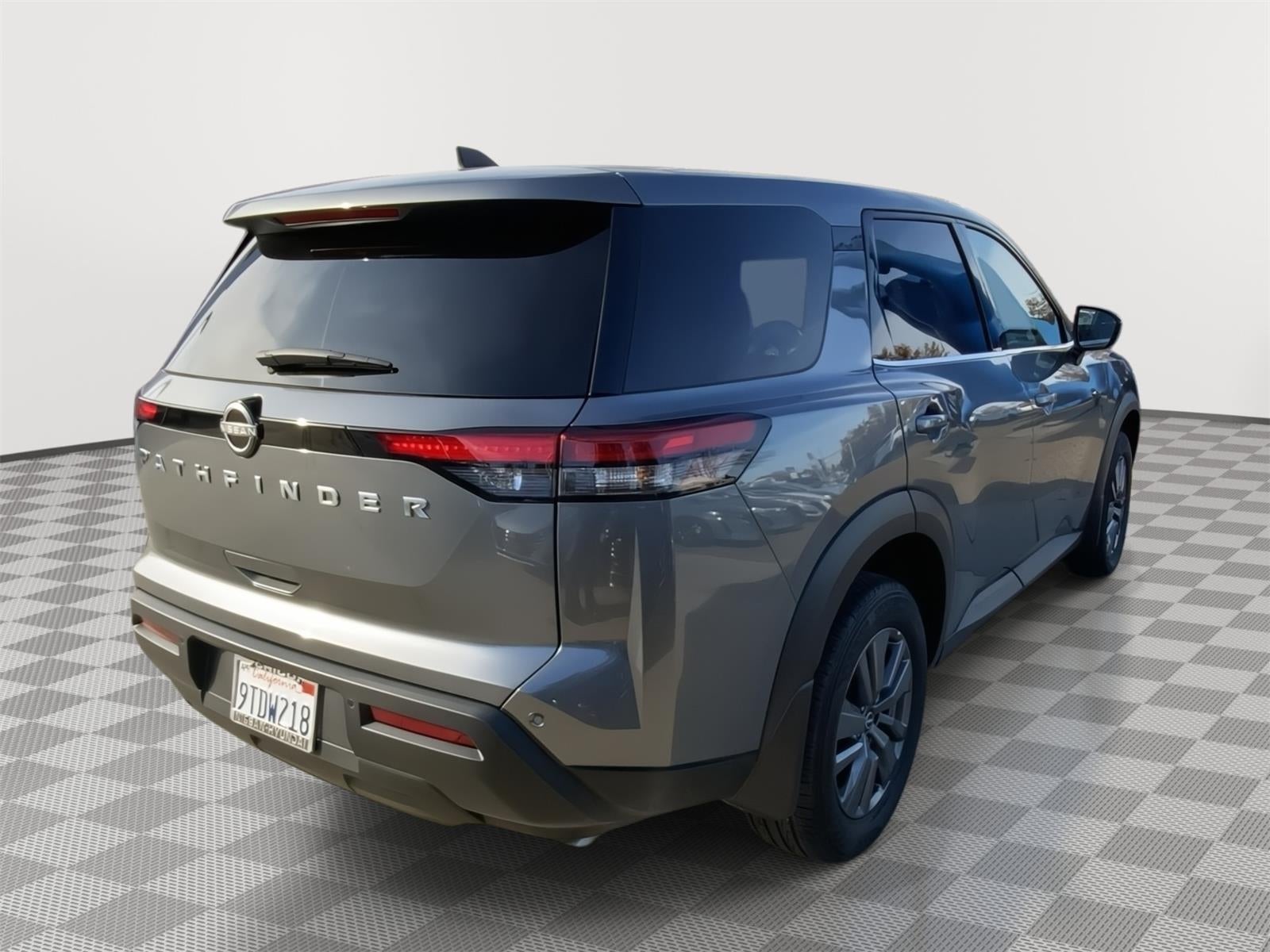 2025 Nissan Pathfinder S