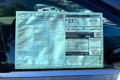 2026 Nissan Pathfinder SV