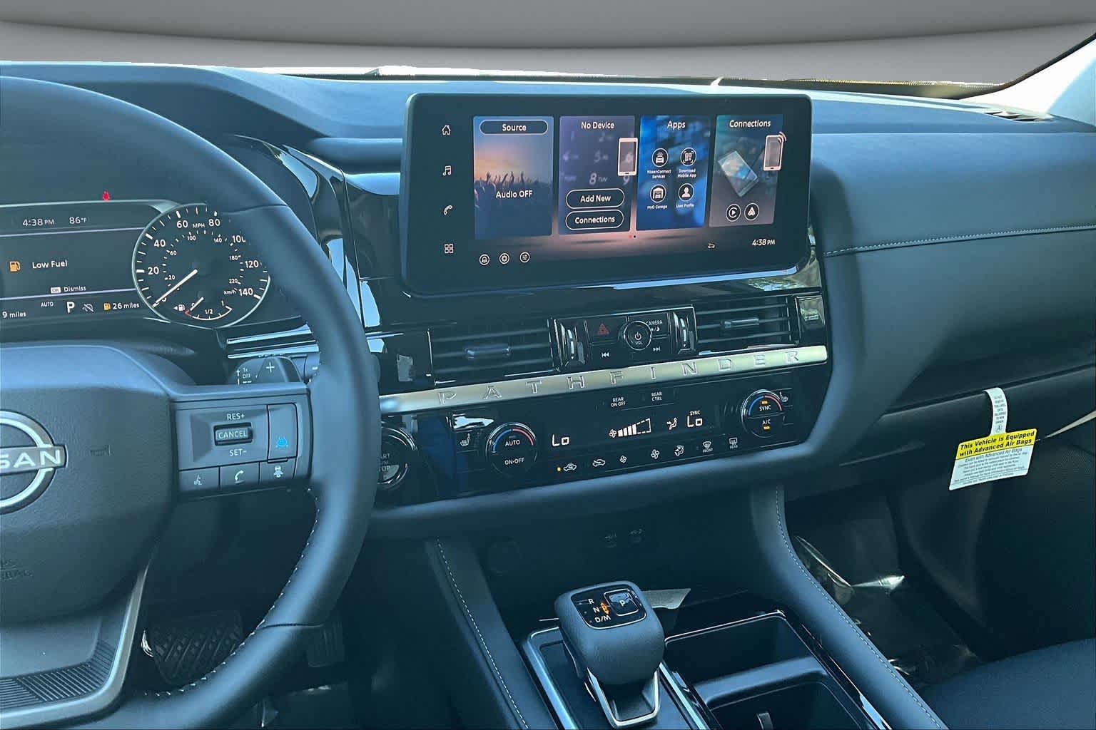 2026 Nissan Pathfinder SV