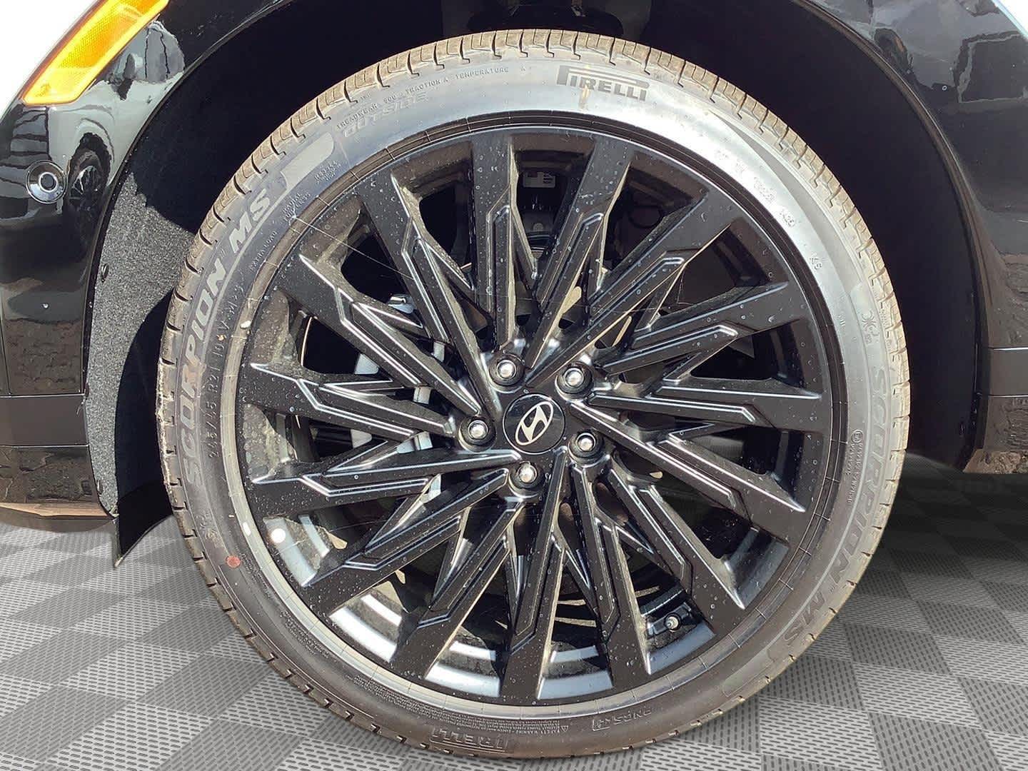 2025 Hyundai Santa Fe Calligraphy