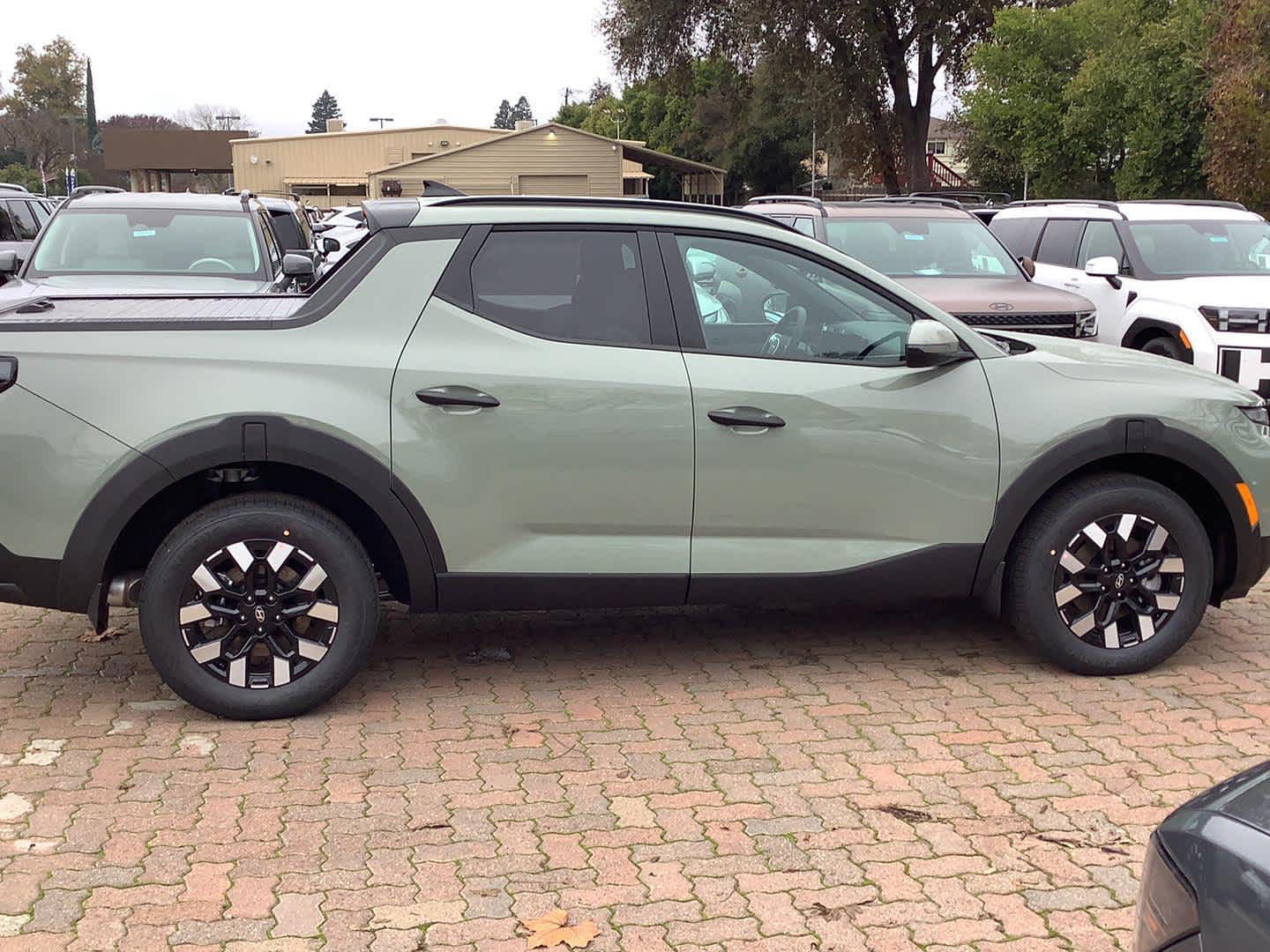 2026 Hyundai Santa Cruz SEL Activity