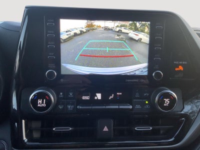 2022 Toyota Highlander LE