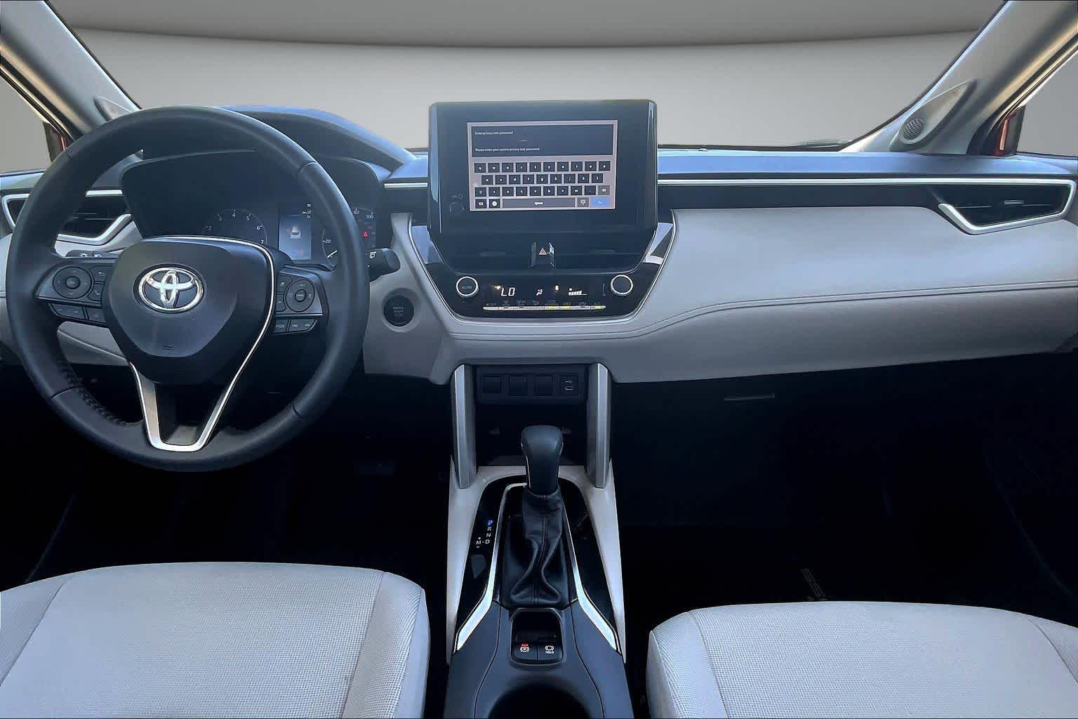 2024 Toyota Corolla Cross LE