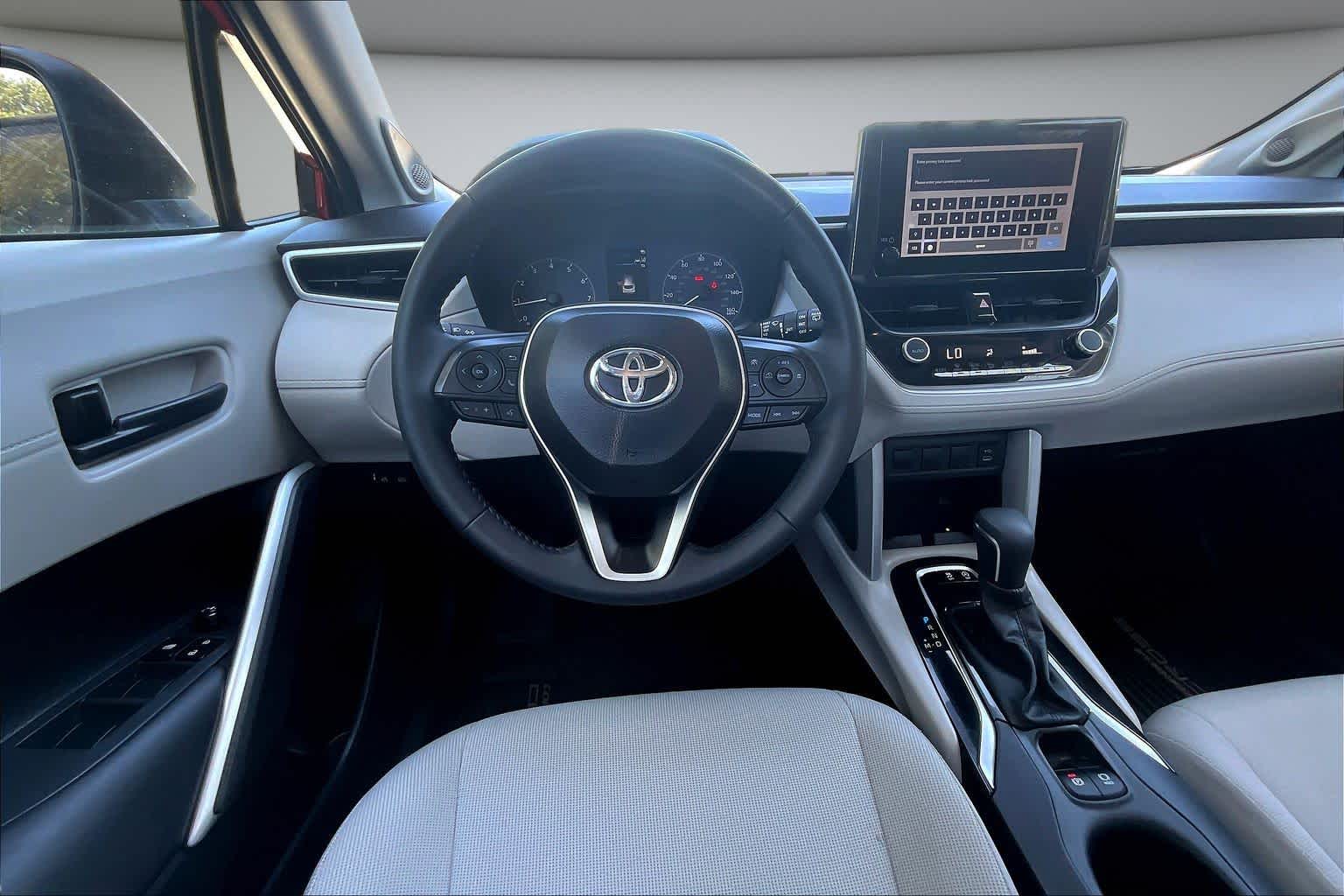 2024 Toyota Corolla Cross LE