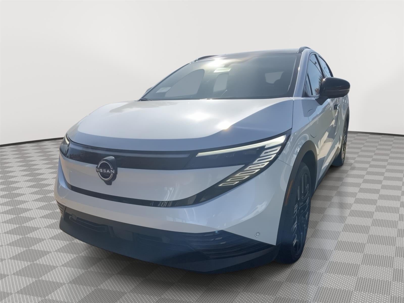 2026 Nissan LEAF Platinum+