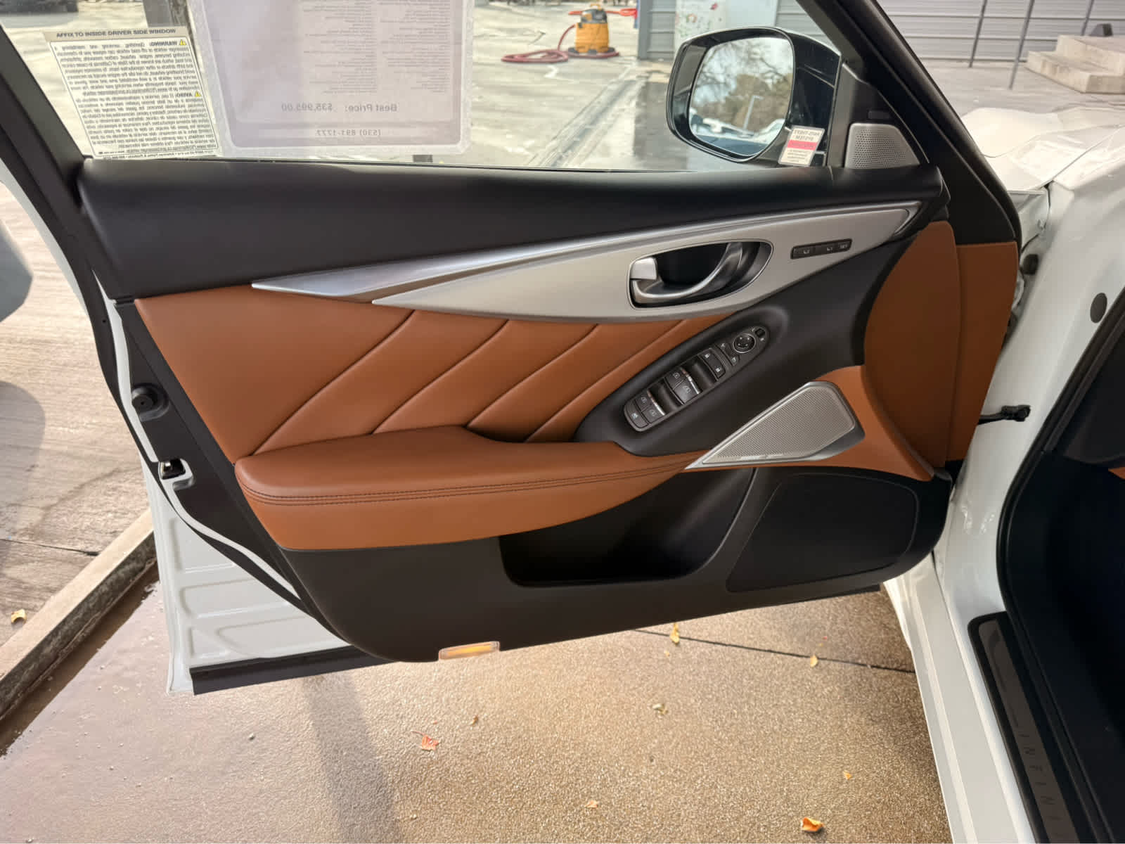 2024 INFINITI Q50 LUXE