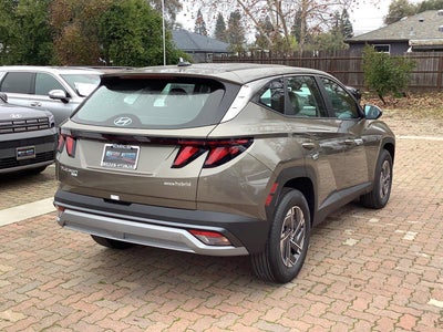 2026 Hyundai Tucson Hybrid Blue SE