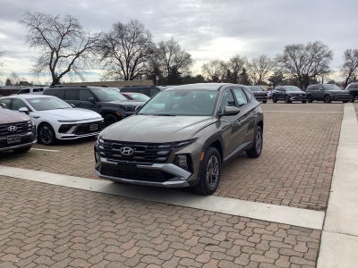2026 Hyundai Tucson Hybrid Blue SE