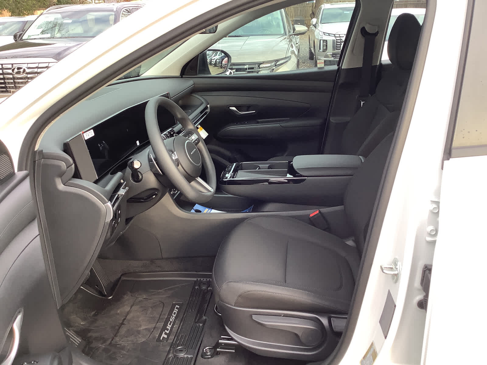 2026 Hyundai Tucson Hybrid Blue SE