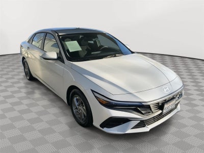 2025 Hyundai Elantra SE