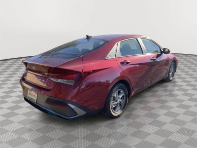 2025 Hyundai Elantra SE