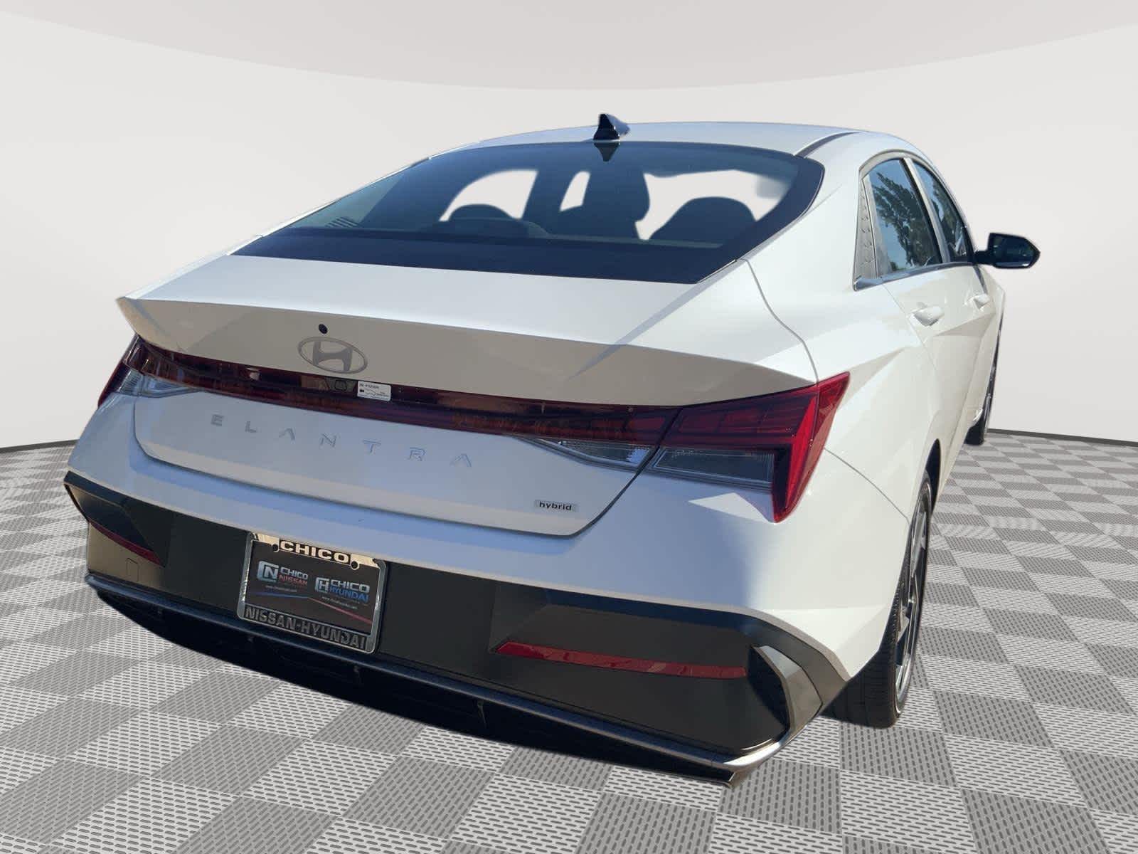 2025 Hyundai Elantra Hybrid Limited