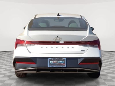 2025 Hyundai Elantra Hybrid Limited