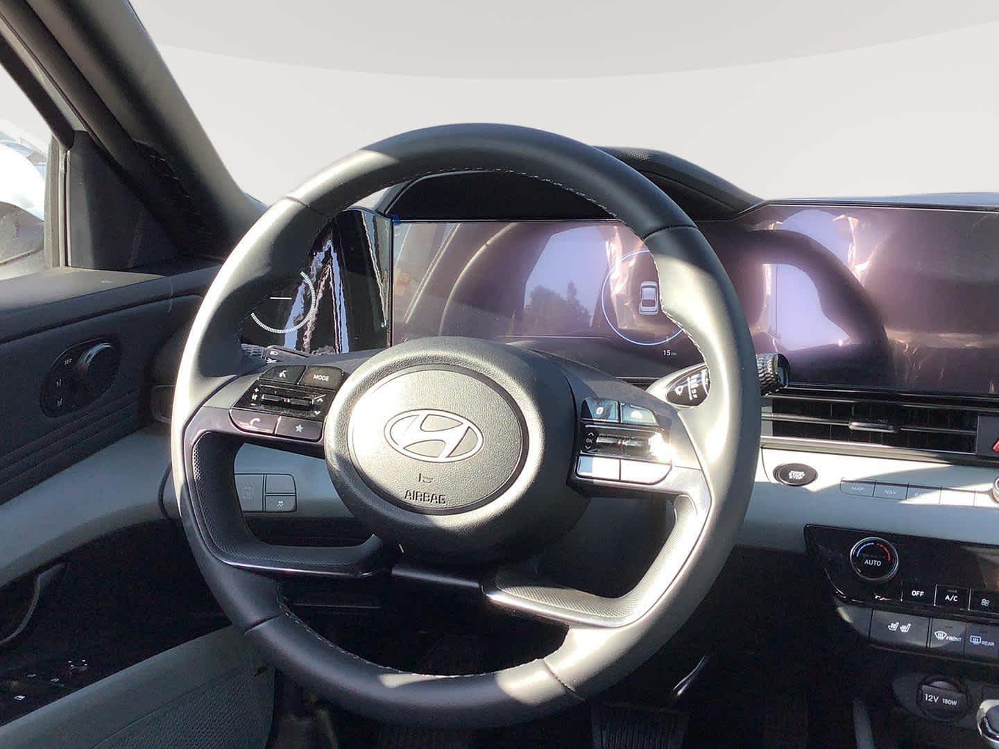 2025 Hyundai Elantra Hybrid Limited