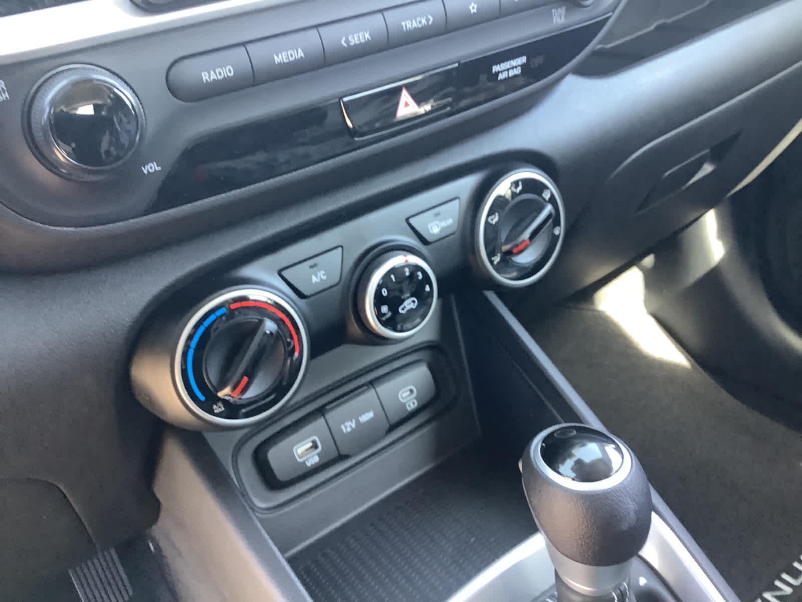 2026 Hyundai Venue SE