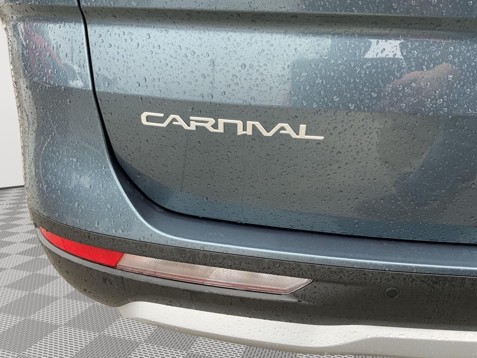 2024 Kia Carnival EX