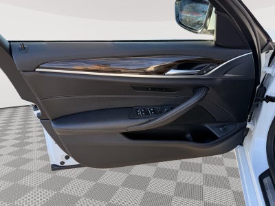 2018 BMW 5 Series 540i